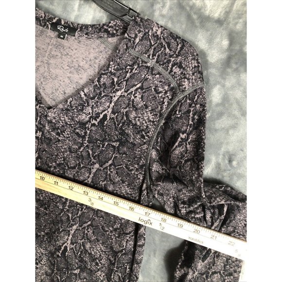 Rails EMILIA Snake Skin Print Woman’s Long Sleeve Top Charcoal Gray Sz XS - Picture 14 of 16